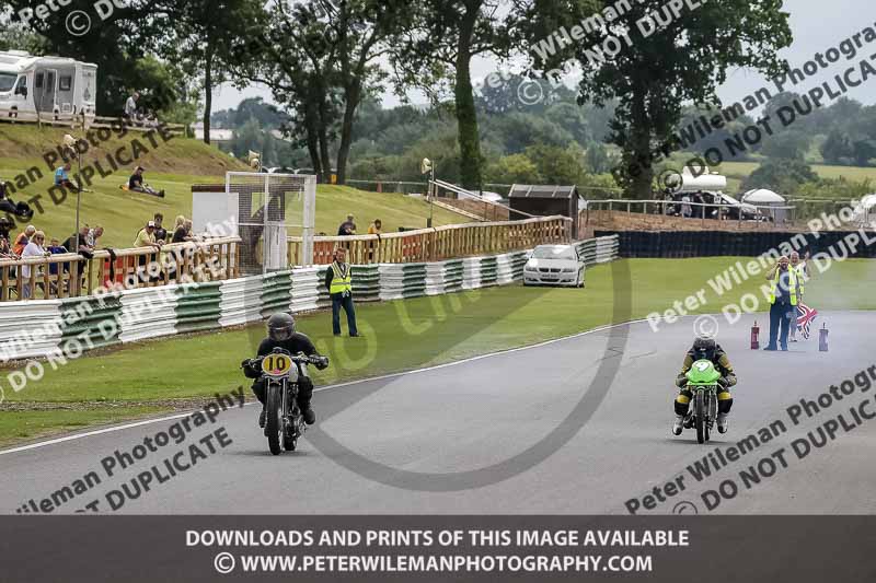 Vintage motorcycle club;eventdigitalimages;mallory park;mallory park trackday photographs;no limits trackdays;peter wileman photography;trackday digital images;trackday photos;vmcc festival 1000 bikes photographs